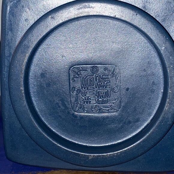 Antique/Vintage Chinese Handmade Yixing Zisha Clay Teapot With Artistic Accent - Picture 6 of 8